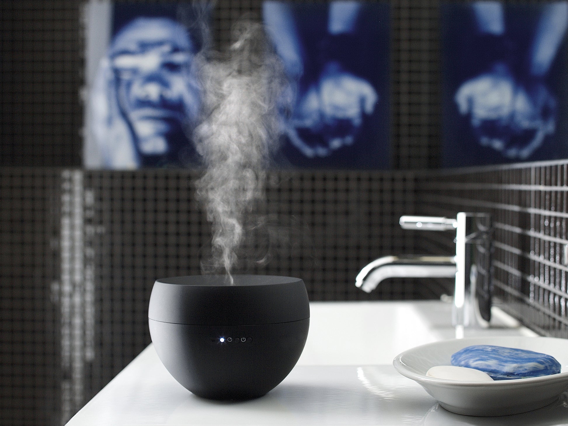 Stadler Form Jasmine aroma diffuser in black